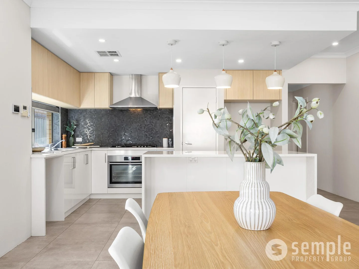 Additional image 4 of 19 Peridot Street, Treeby WA 6164