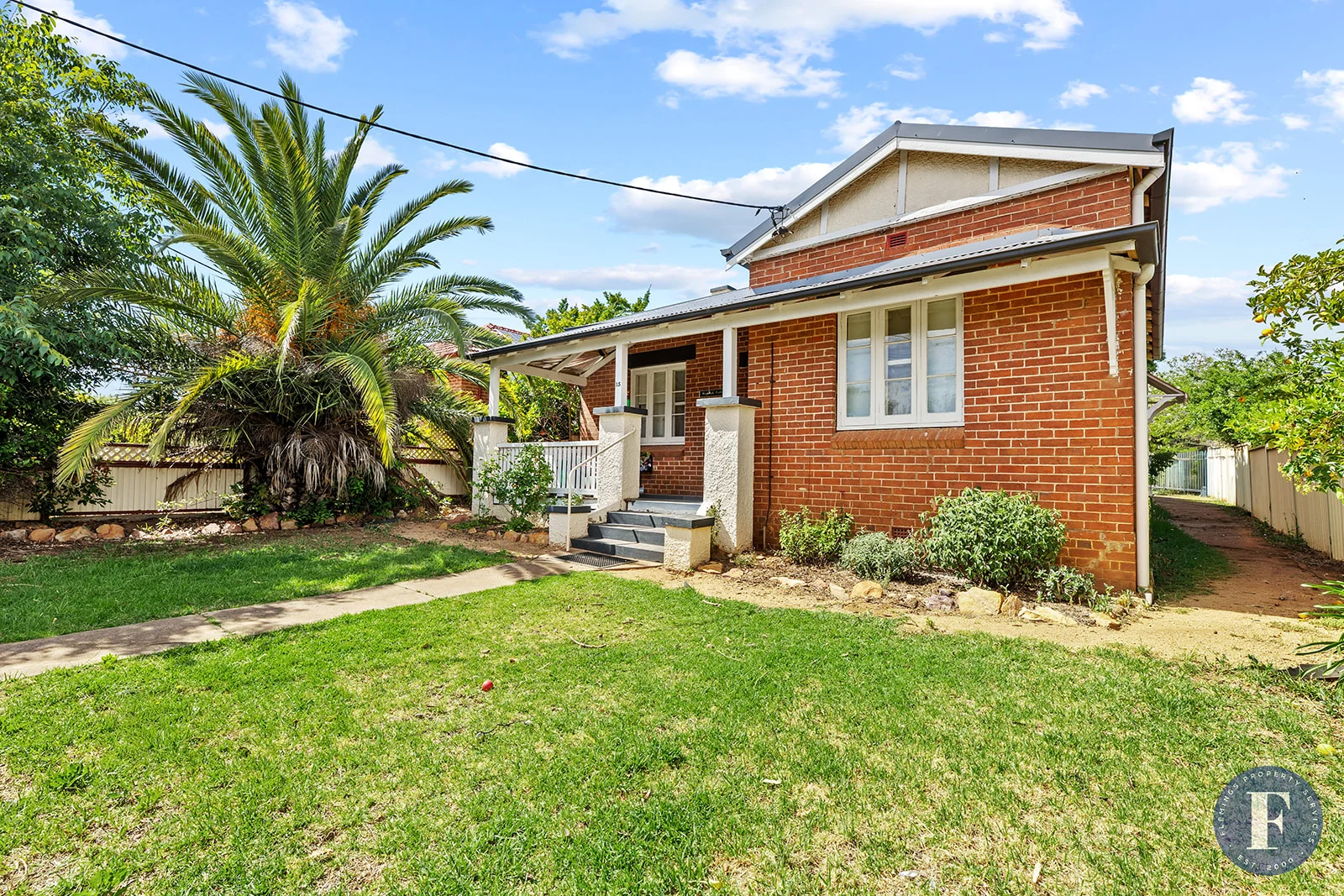 15 Young Street, Grenfell NSW 2810