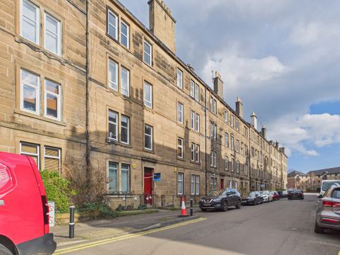 Roseburn Place, Roseburn, Edinburgh EH12