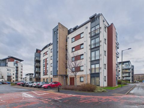East Pilton Farm Crescent, Pilton, Edinburgh EH5