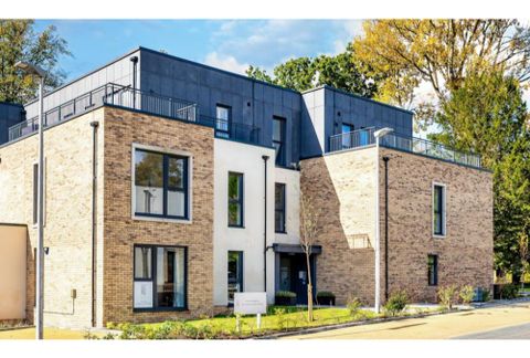 Flat 1, 1 Adler Gait, Barnton EH4, New home