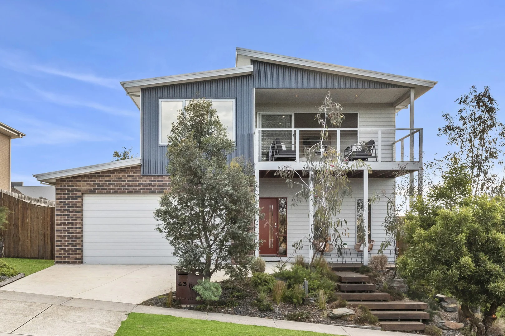 63 Stoneleigh Crescent, Highton VIC 3216
