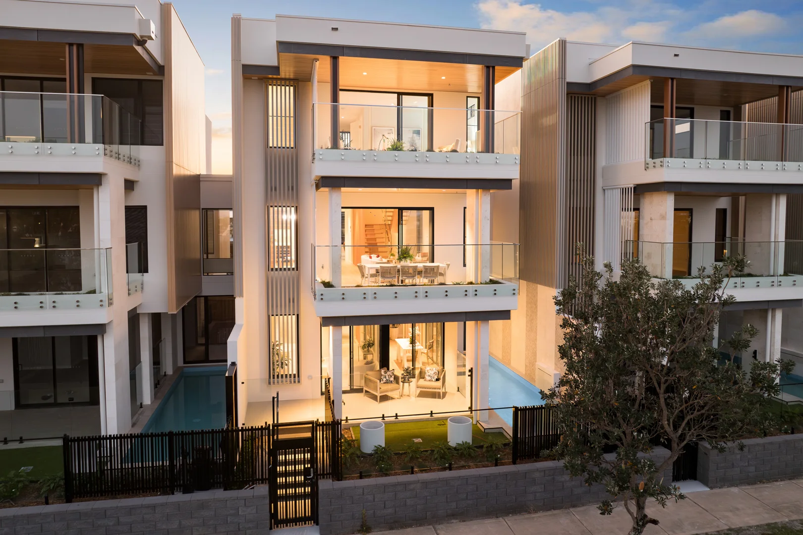 Additional image 35 of 2/149 The Esplanade, Paradise Point QLD 4216