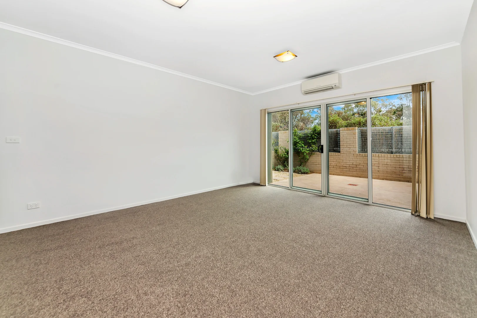 Additional image 4 of 6/161 Uriarra Road, Crestwood NSW 2620