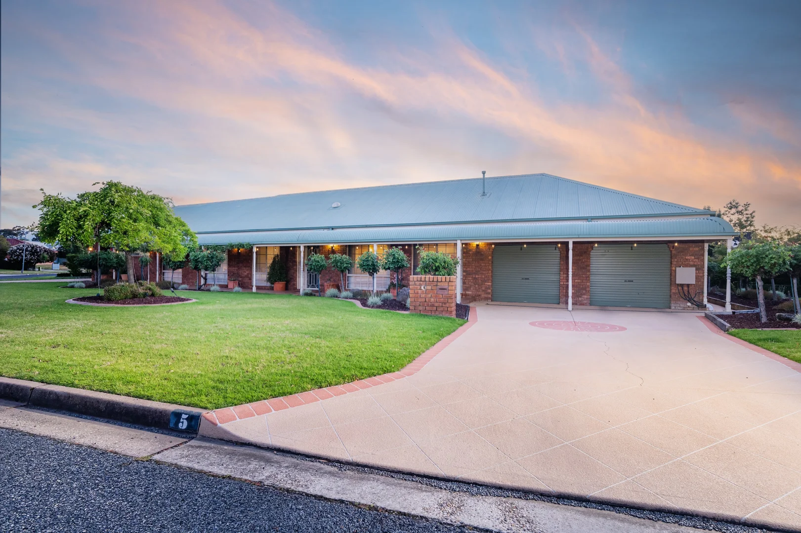 Additional image 36 of 5 Keatinge Court, Lavington NSW 2641