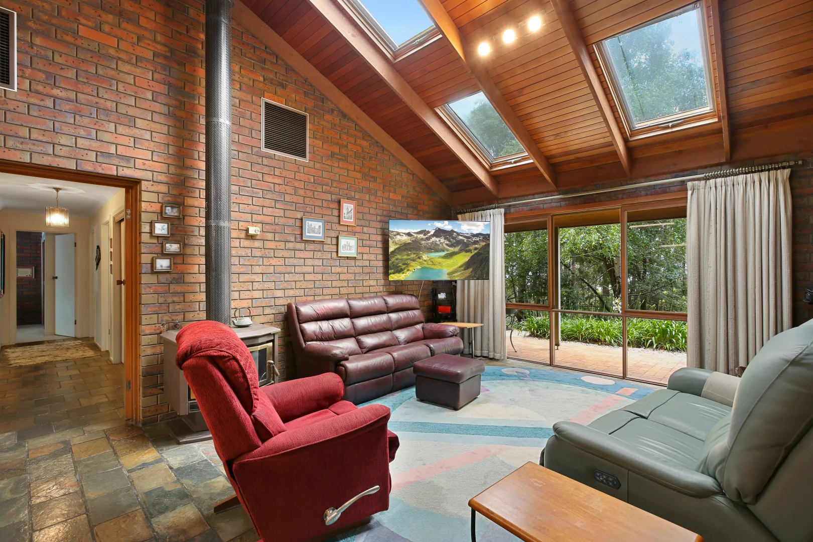 Additional image 8 of 2 Daphne Drive, Moe South VIC 3825