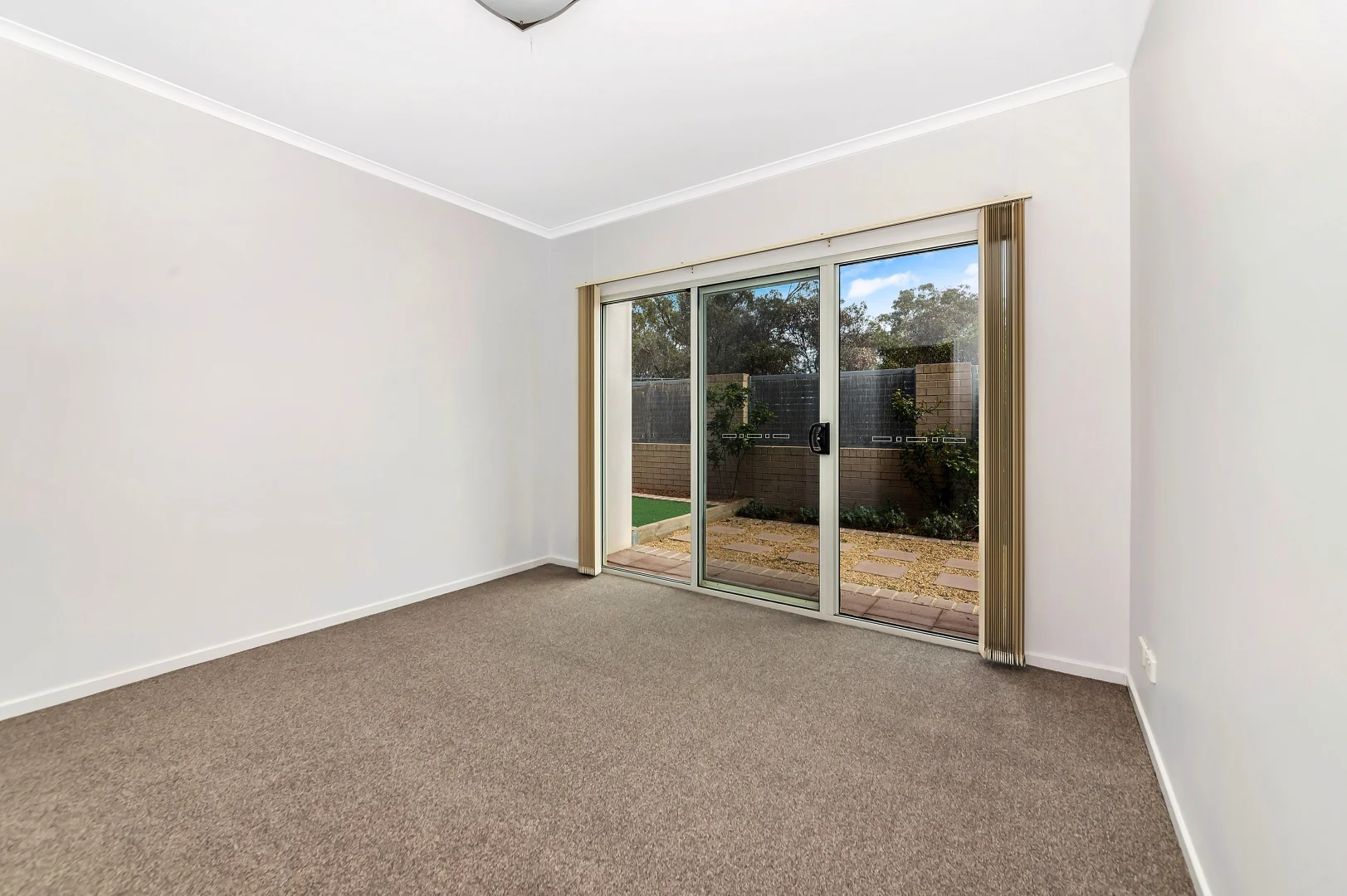 Additional image 5 of 6/161 Uriarra Road, Crestwood NSW 2620