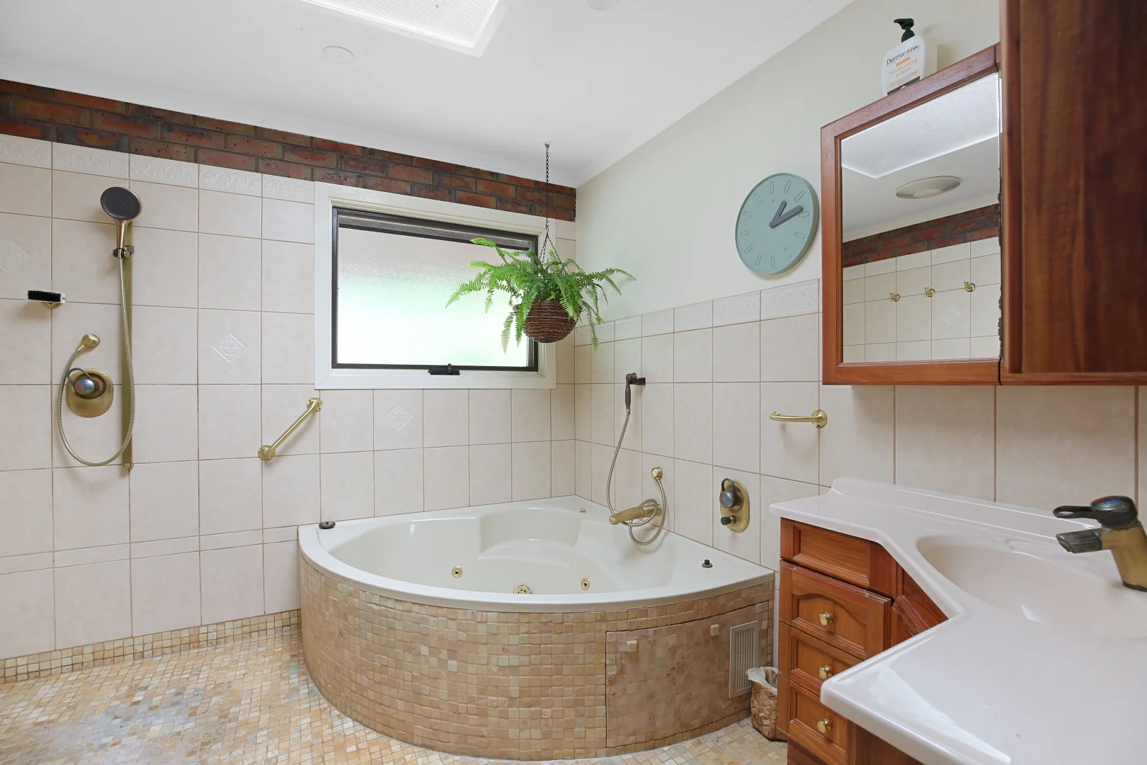 Additional image 16 of 2 Daphne Drive, Moe South VIC 3825