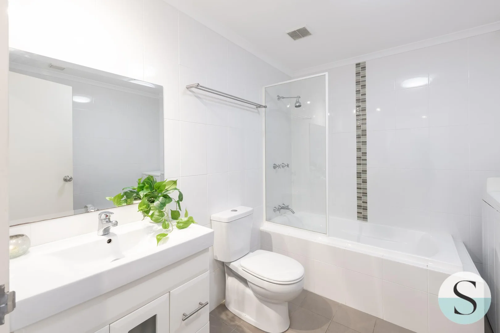 Additional image 18 of 16/635-637 Pacific Highway, Belmont NSW 2280