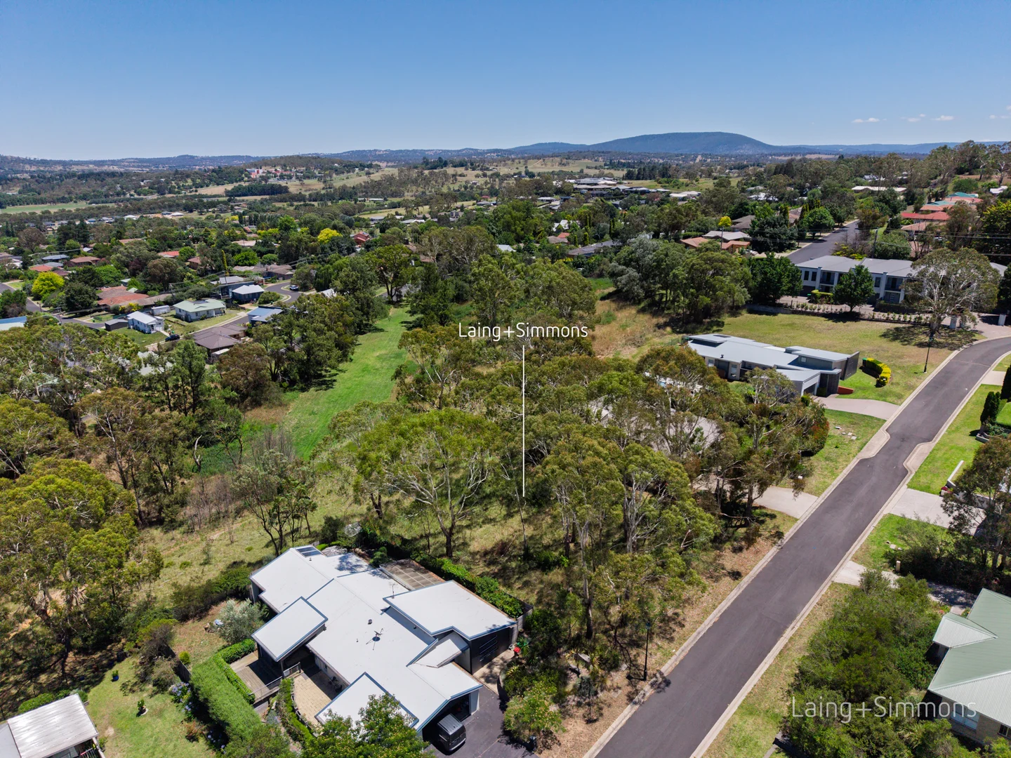 Additional image 3 of 10 Illallangi Close, Armidale NSW 2350