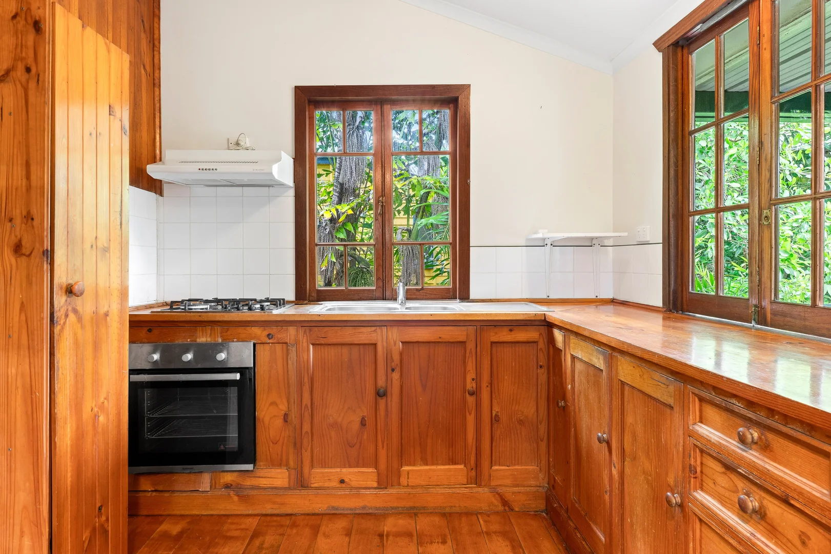 Additional image 6 of 6/404-418 Mccoombe Street, Mooroobool QLD 4870