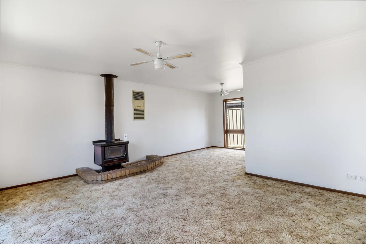 Additional image 2 of 229 Hetherington Street, Deniliquin NSW 2710