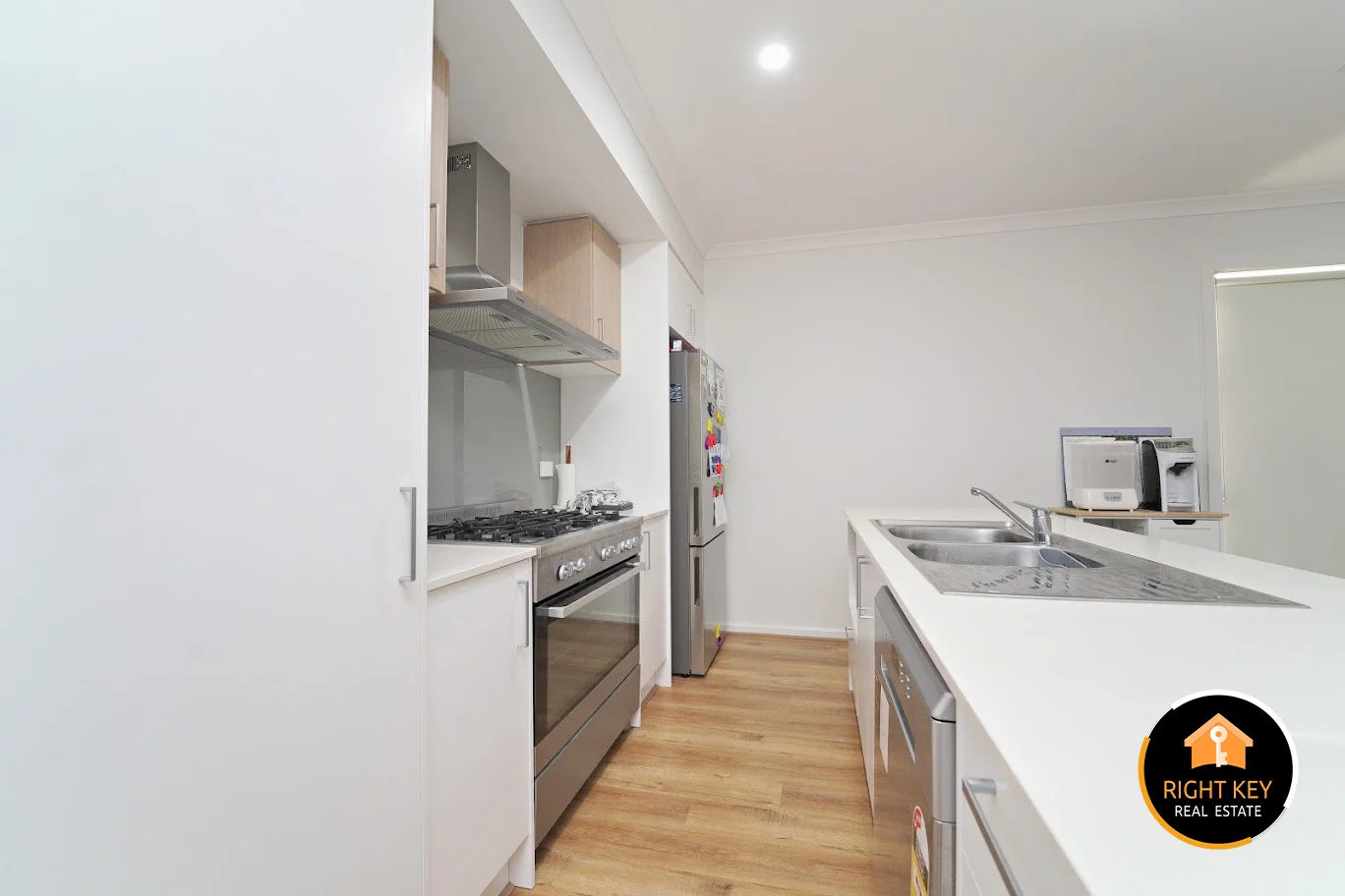 Additional image 15 of 4 Eastcastle Drive, Fraser Rise VIC 3336