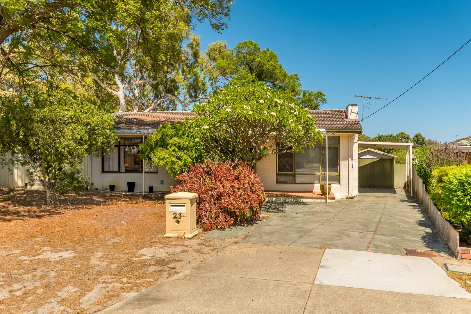 23 Bunney Road, Kelmscott WA 6111