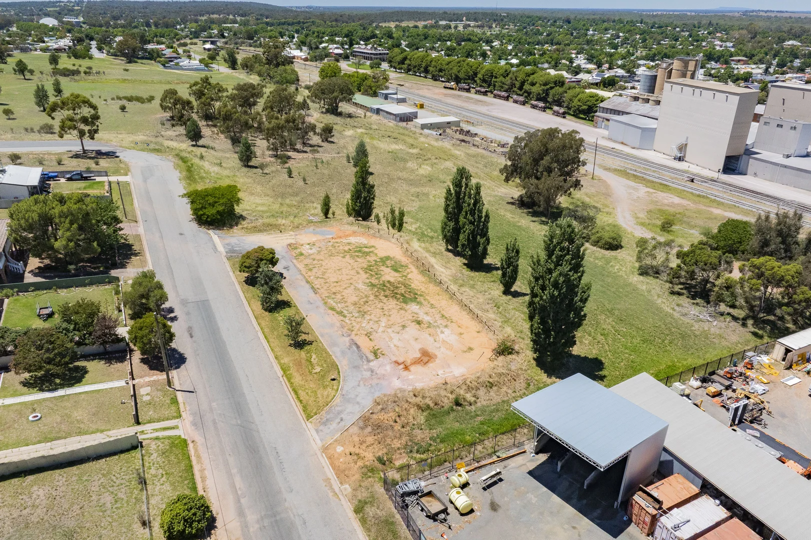 Additional image 4 of 2-14 Myrtle Street, Narrandera NSW 2700