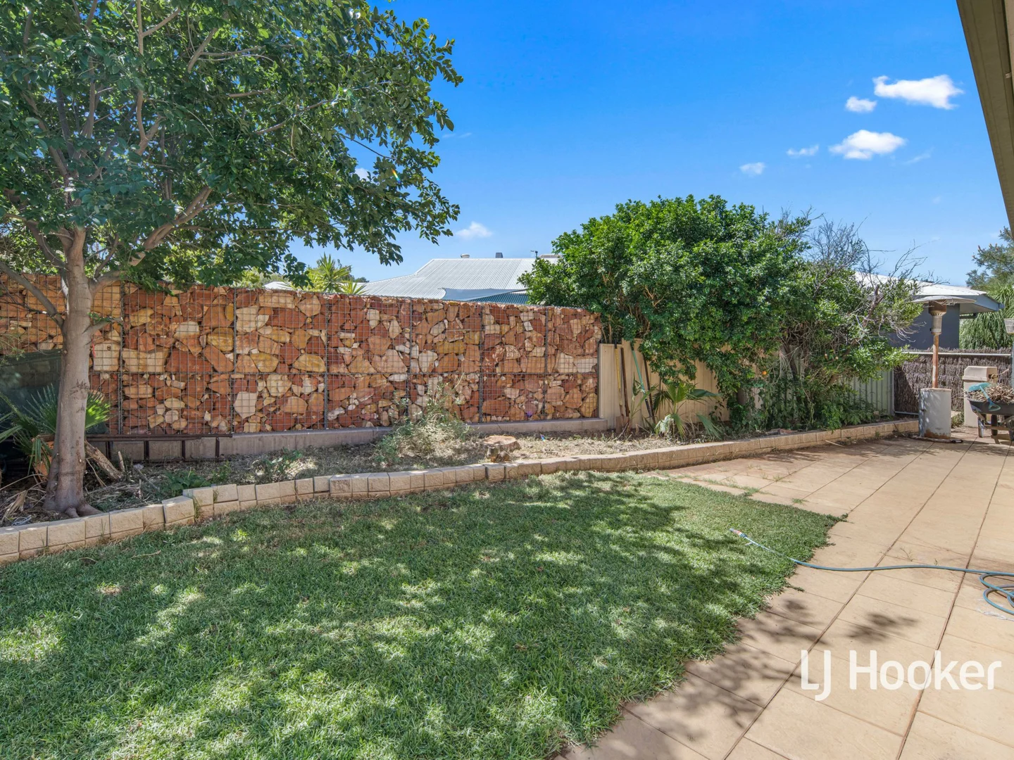 Additional image 23 of 5 Concord Court, Desert Springs NT 0870