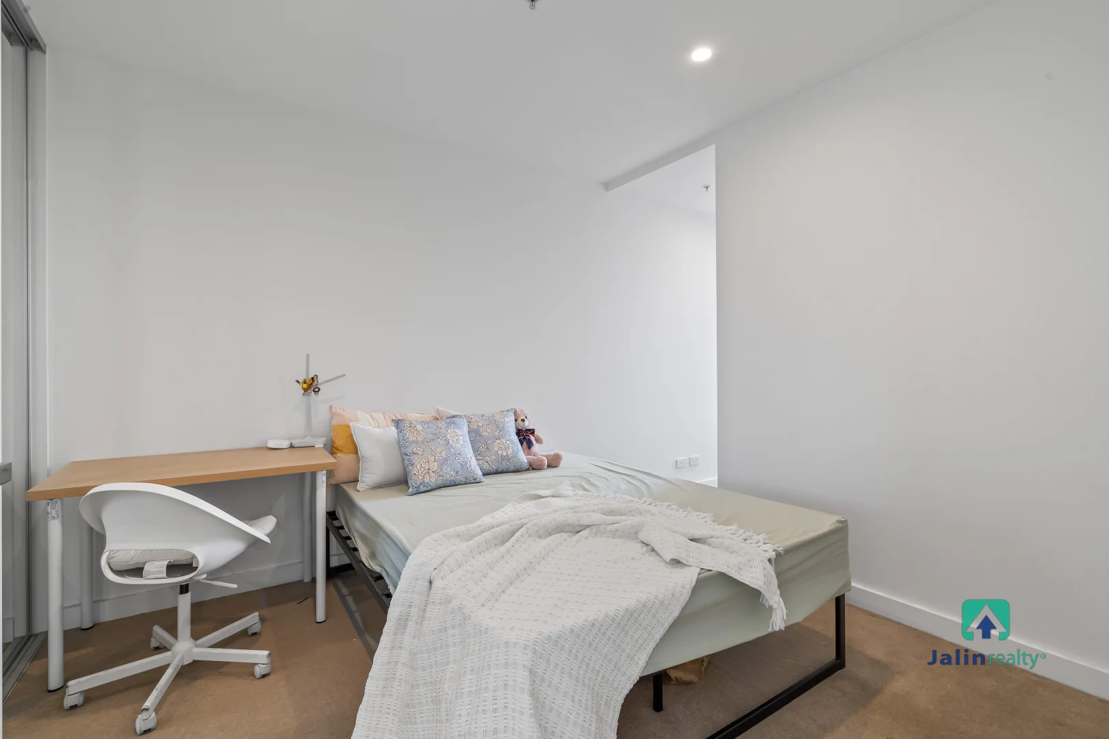 Additional image 4 of 304/9 Renver Road, Clayton VIC 3168