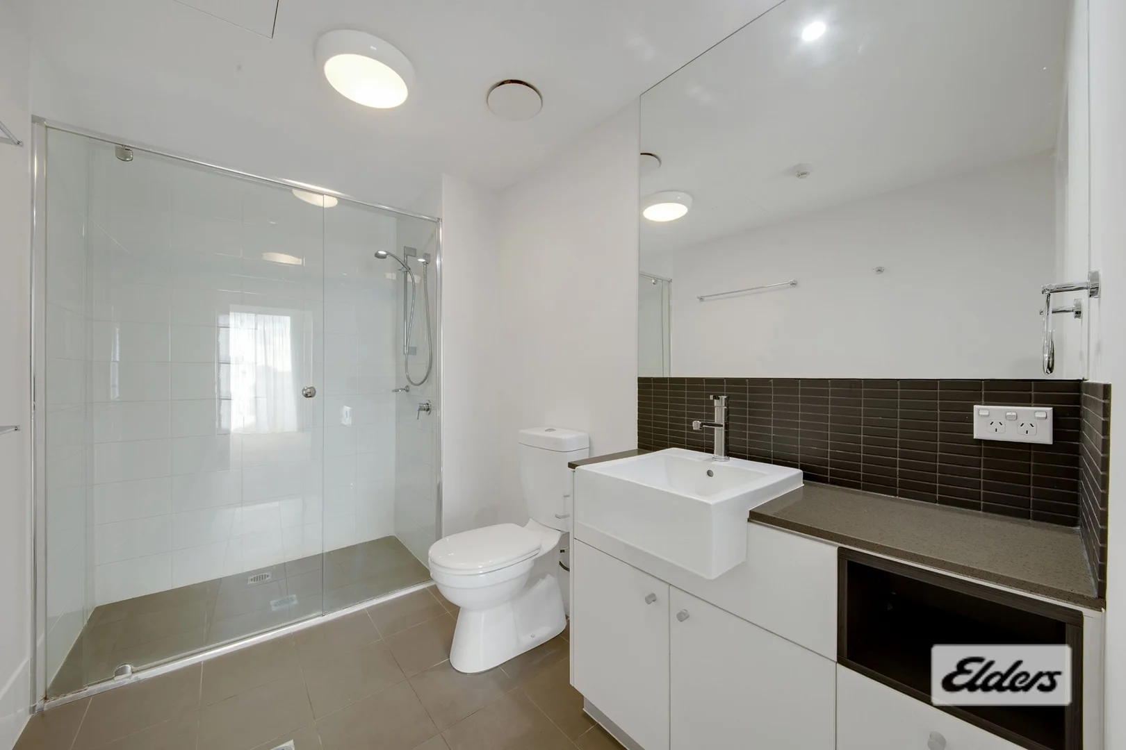 Additional image 8 of 14/30 Goondoon Street, Gladstone QLD 4680