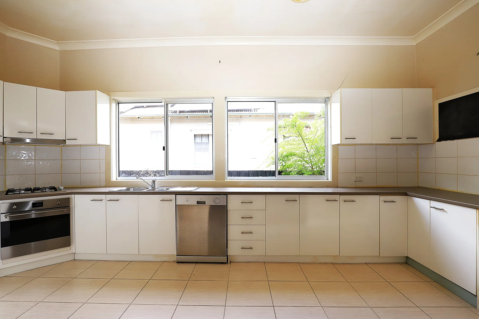 Additional image 5 of 24 Renehan Street, Cootamundra NSW 2590