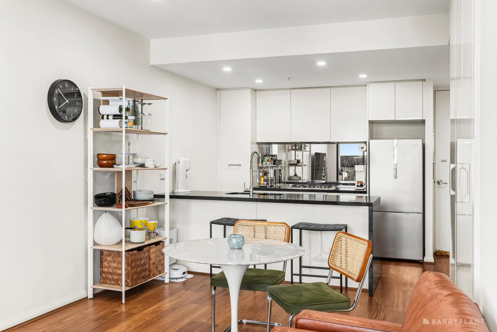 Additional image 4 of 301/3 Red Hill Terrace, Doncaster East VIC 3109