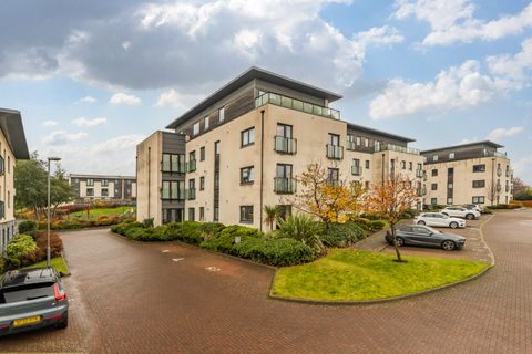 10/2 Burnbrae Drive, Edinburgh EH12