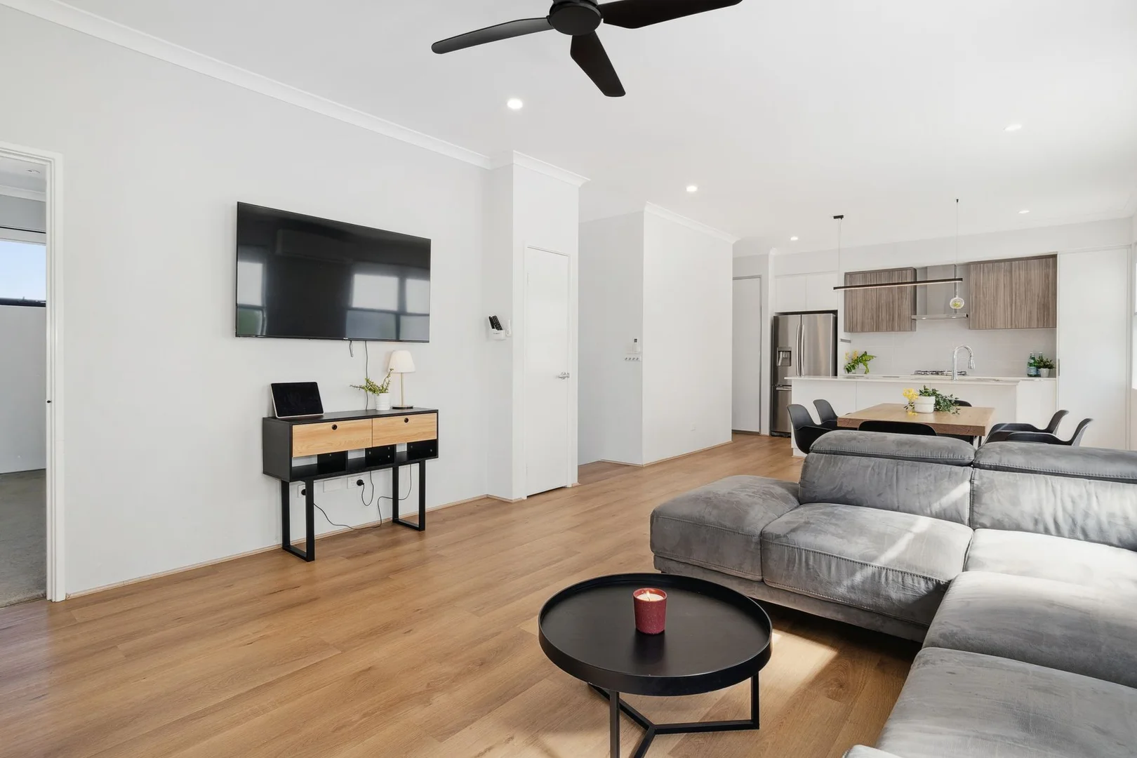 Additional image 12 of 2/174 Leake Street, Belmont WA 6104