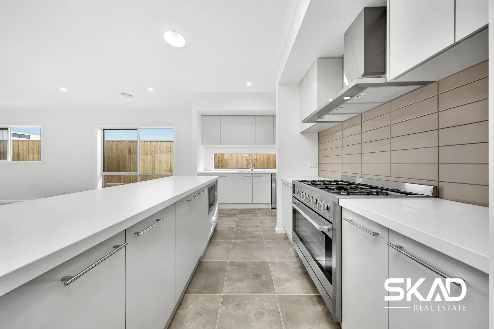 Spensley Way, Mickleham VIC 3064 photo 4