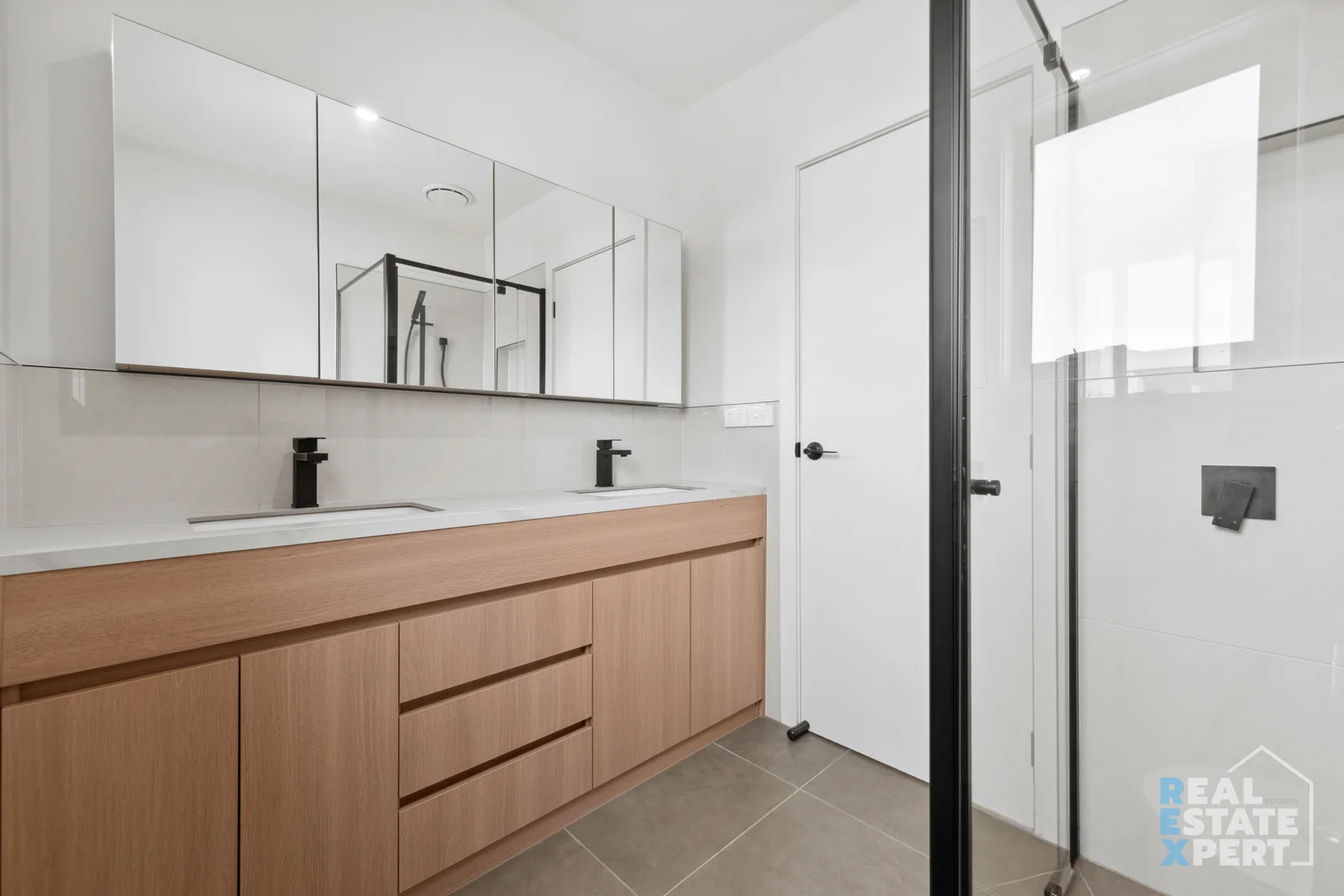 Additional image 6 of 2 Tiger Way, Officer VIC 3809