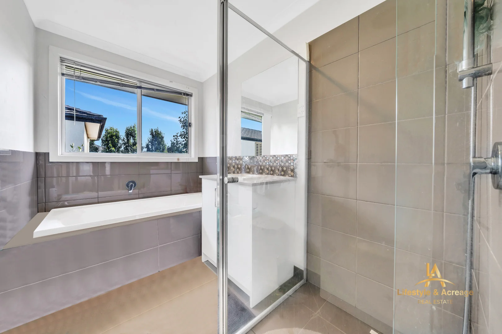 Additional image 10 of 12 Madeira Drive, Clyde North VIC 3978