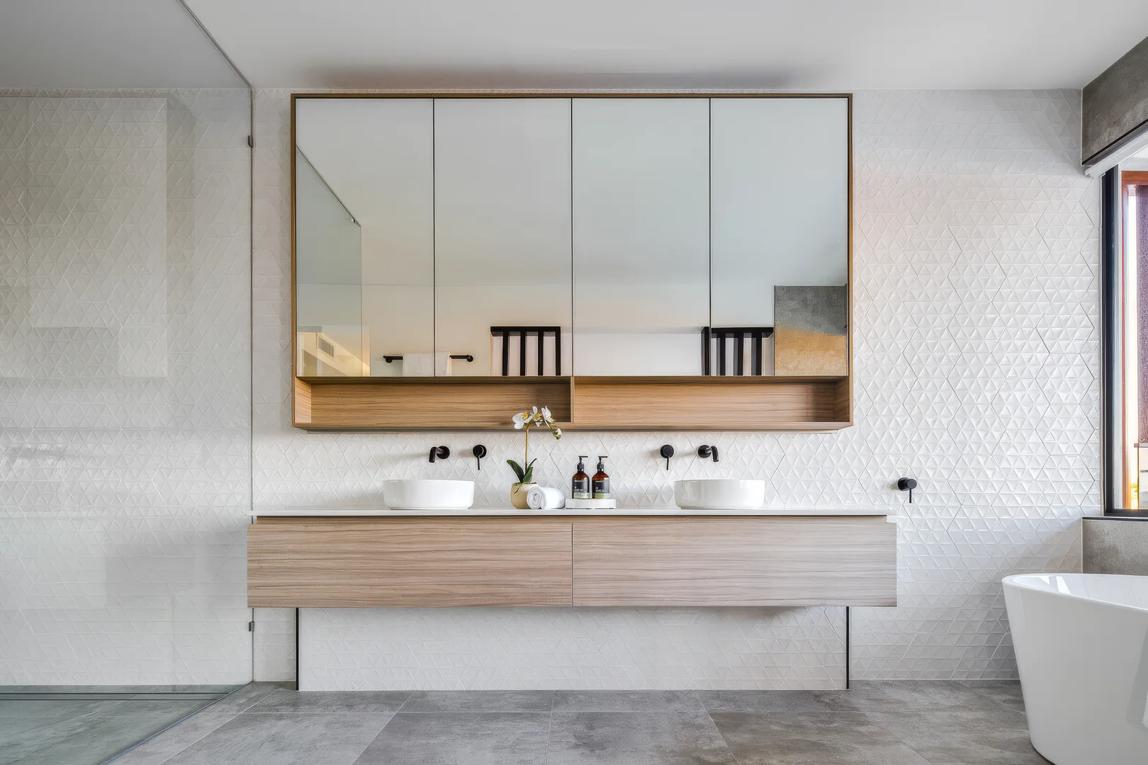 Additional image 9 of 2/11 Beverley Crescent, Broadbeach Waters QLD 4218