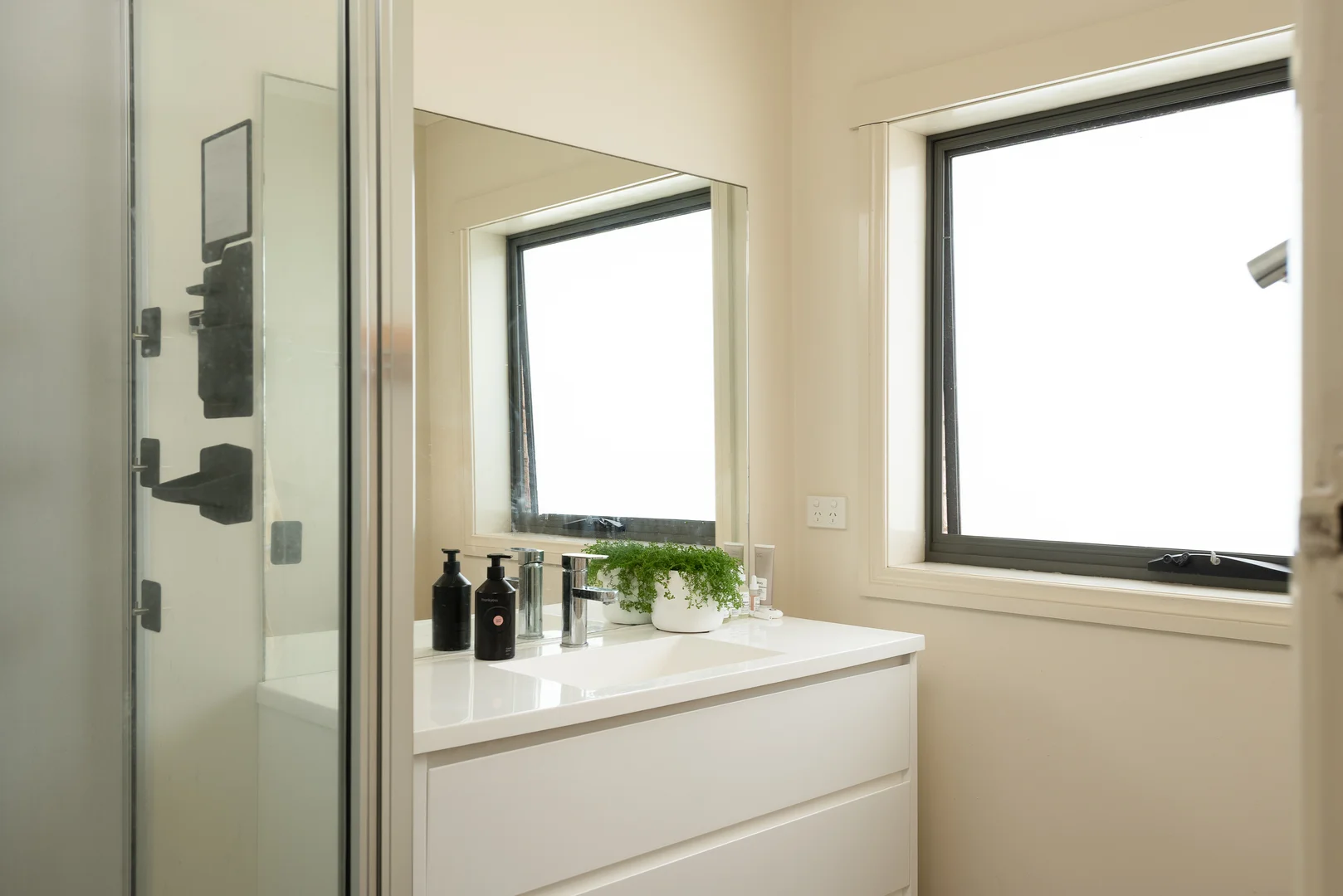 Additional image 14 of 1/68 Main Street, Ulverstone TAS 7315