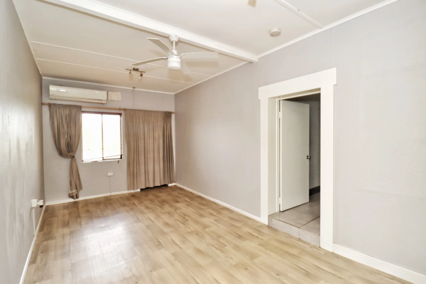 Additional image 2 of 1 Flint Lane, Cowra NSW 2794