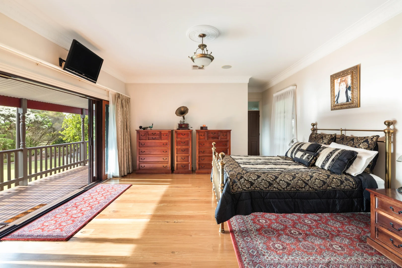 Additional image 10 of 3 Clintara Crescent, Razorback NSW 2571