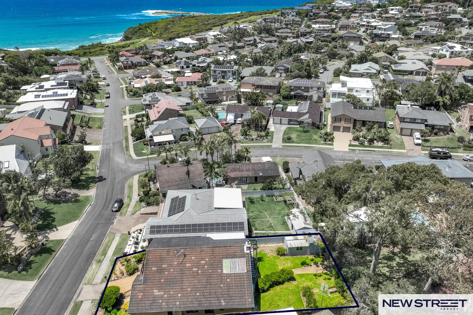 Additional image 29 of 21 Copper Valley Close, Caves Beach NSW 2281