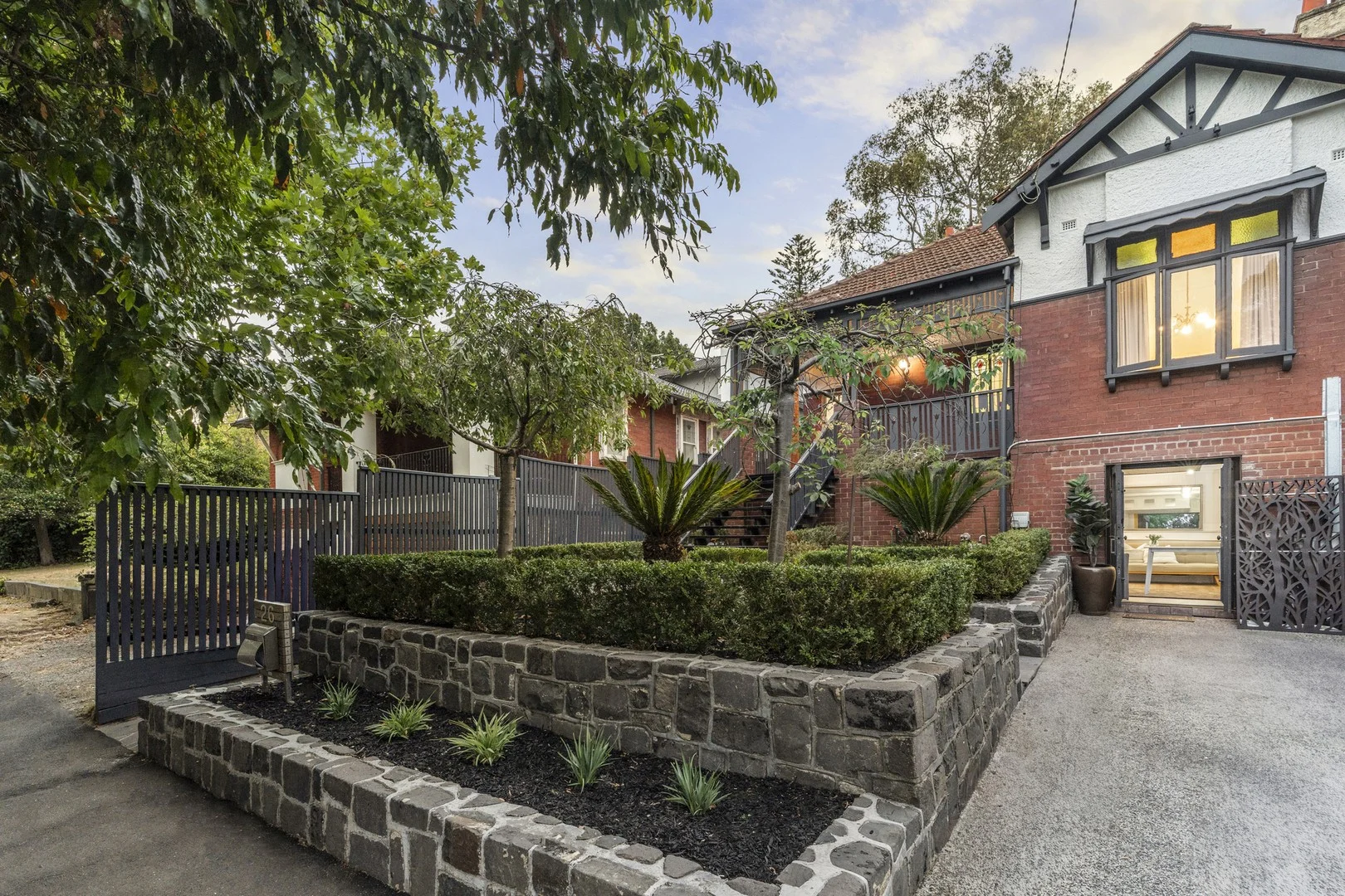 26 Dudley Parade, Canterbury VIC 3126