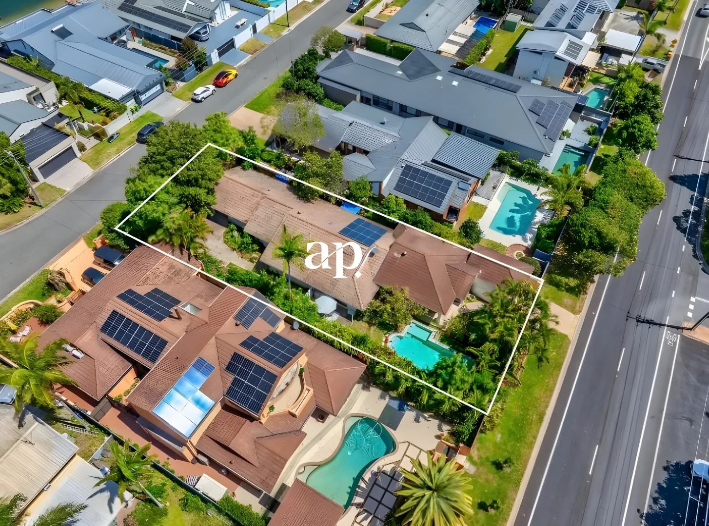 336 Monaco Street, Broadbeach Waters QLD 4218