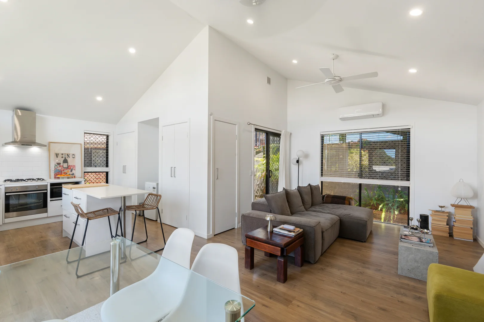 Additional image 18 of 38 Beaconsfield Drive, Burleigh Waters QLD 4220