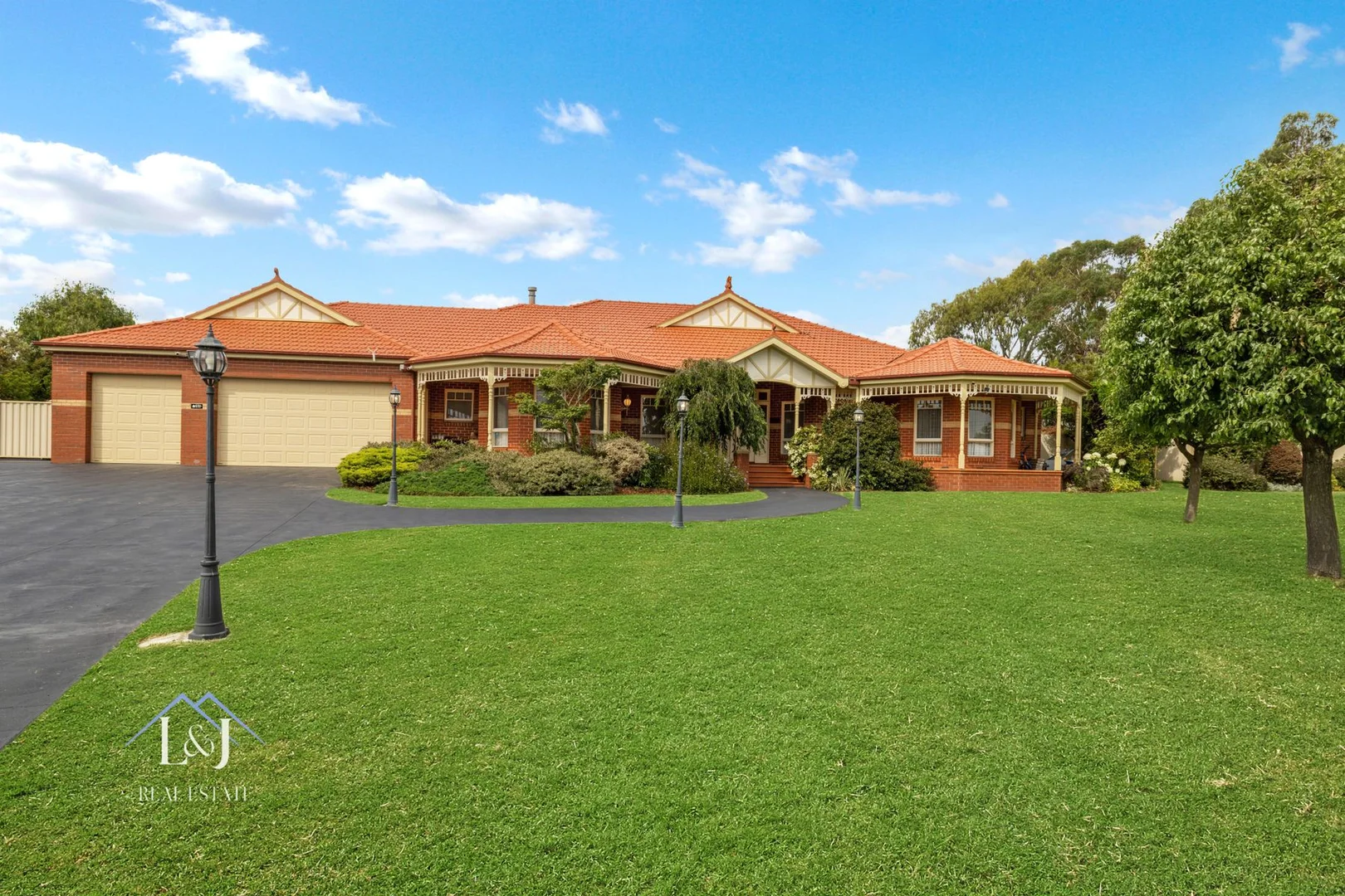 Additional image 31 of 12 MEEKING DRIVE, Pakenham VIC 3810