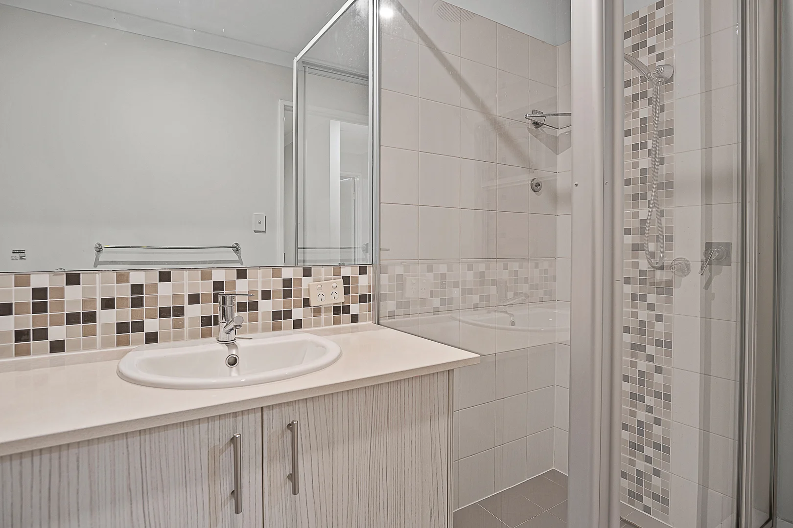 Additional image 20 of 10 Petrona Crescent, Piara Waters WA 6112