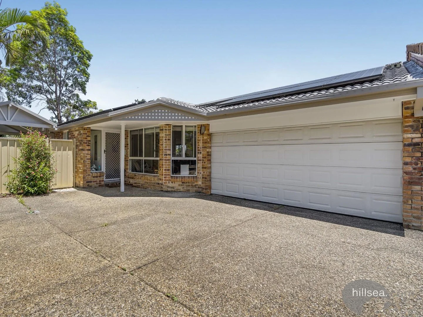 2/487 Pine Ridge Road, Runaway Bay QLD 4216