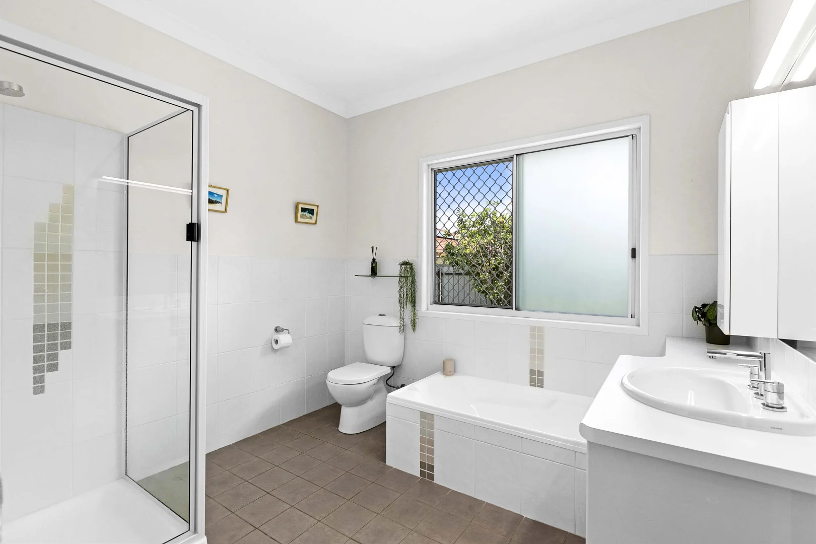 Additional image 15 of 12 Faye Avenue, Scarness QLD 4655