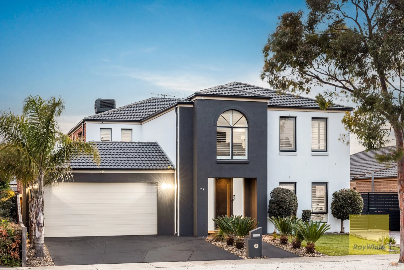 77 Lincolnheath Boulevard, Point Cook VIC 3030