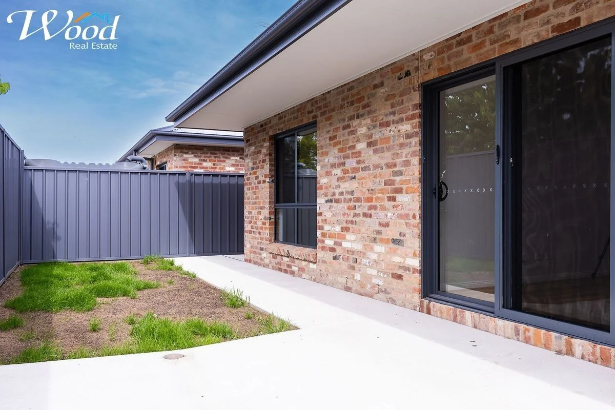 Additional image 11 of 1-4/516 Kotthoff St, Lavington NSW 2641