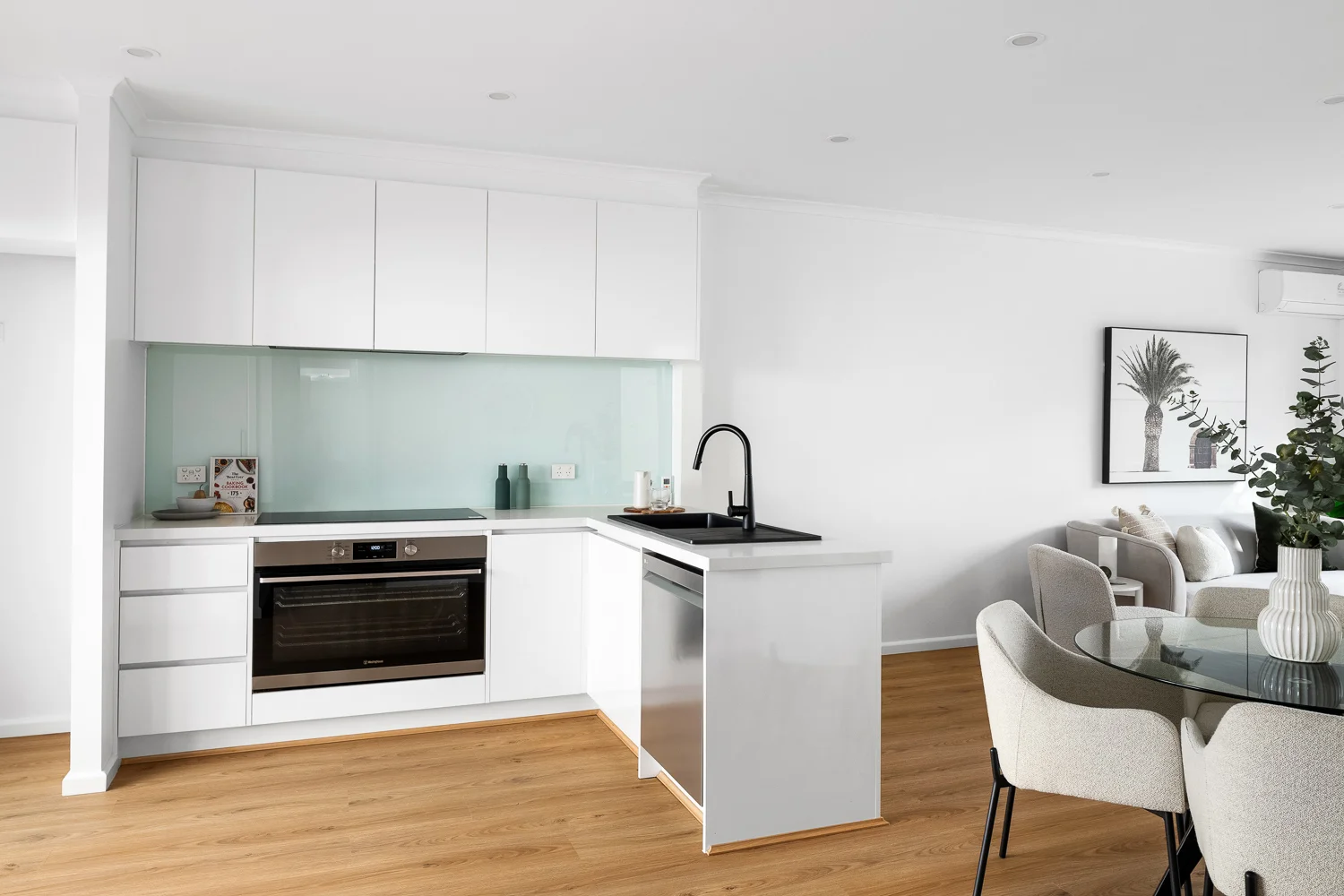 Additional image 2 of 2/10 Christmas Street, Northcote VIC 3070