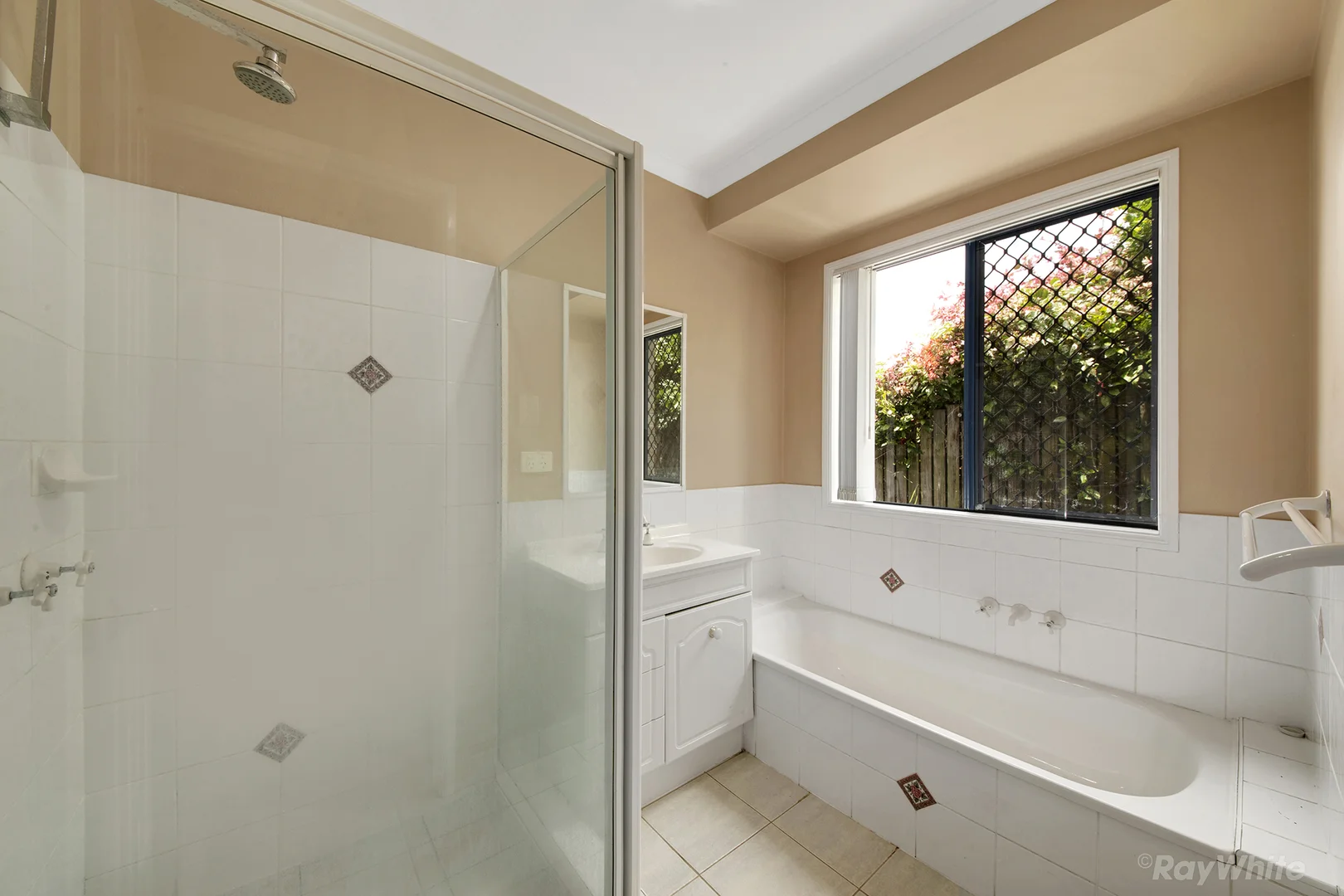 Additional image 13 of 4a Carinya Drive, Clinton QLD 4680