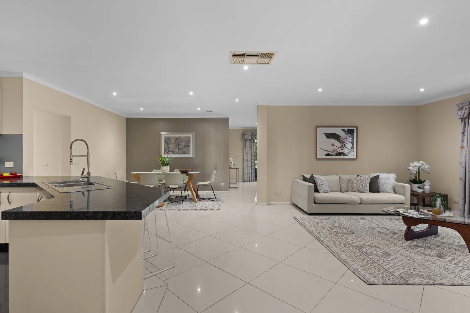 Additional image 7 of 4 Eucumbene Drive, Berwick VIC 3806