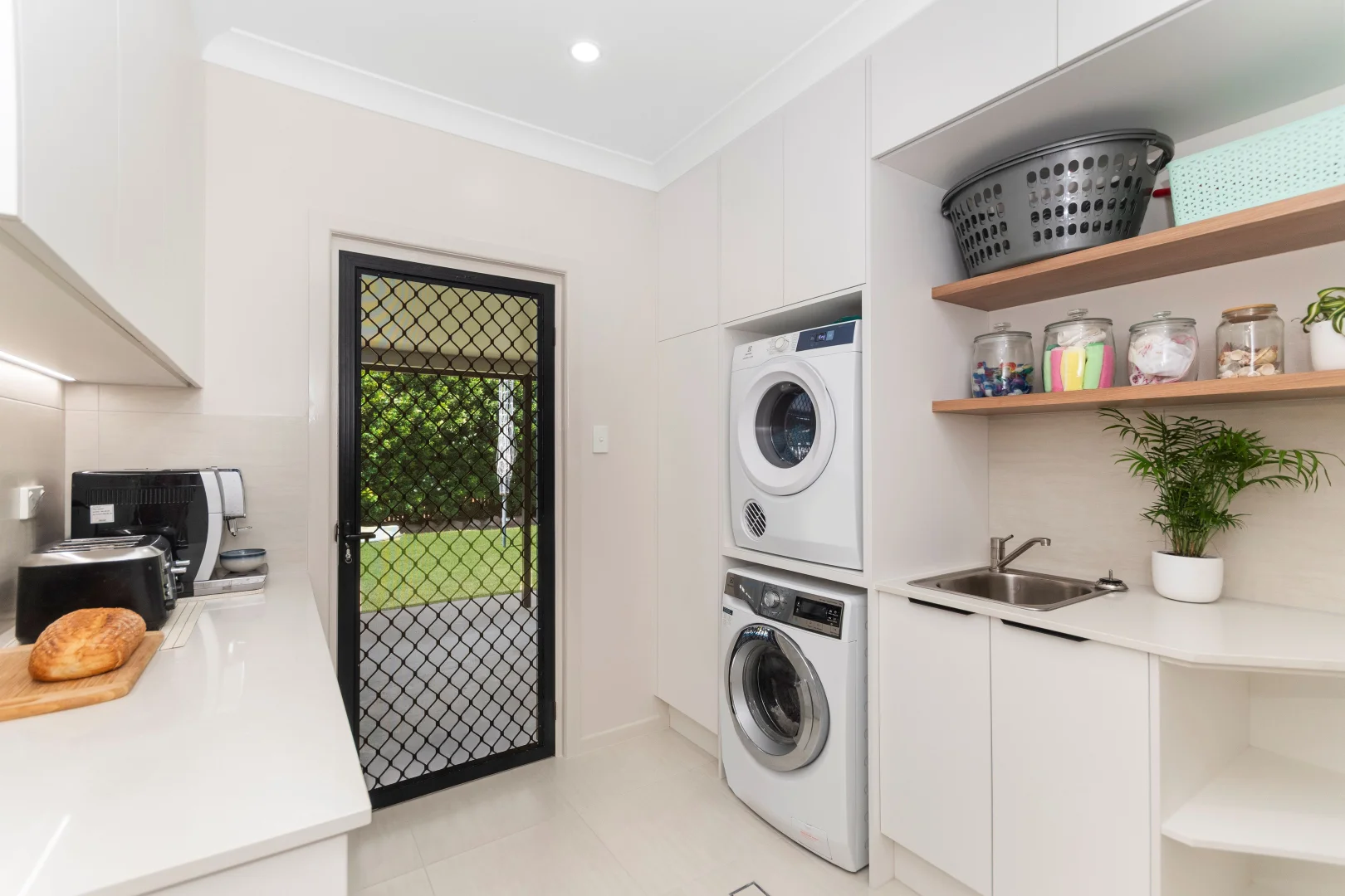 Additional image 17 of 20-22 Ferrero Street, Lucinda QLD 4850