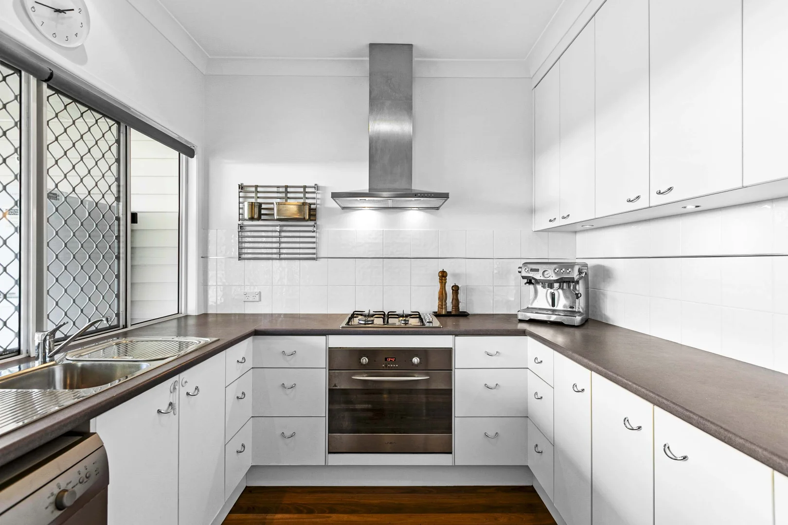 Additional image 8 of 12 Faye Avenue, Scarness QLD 4655