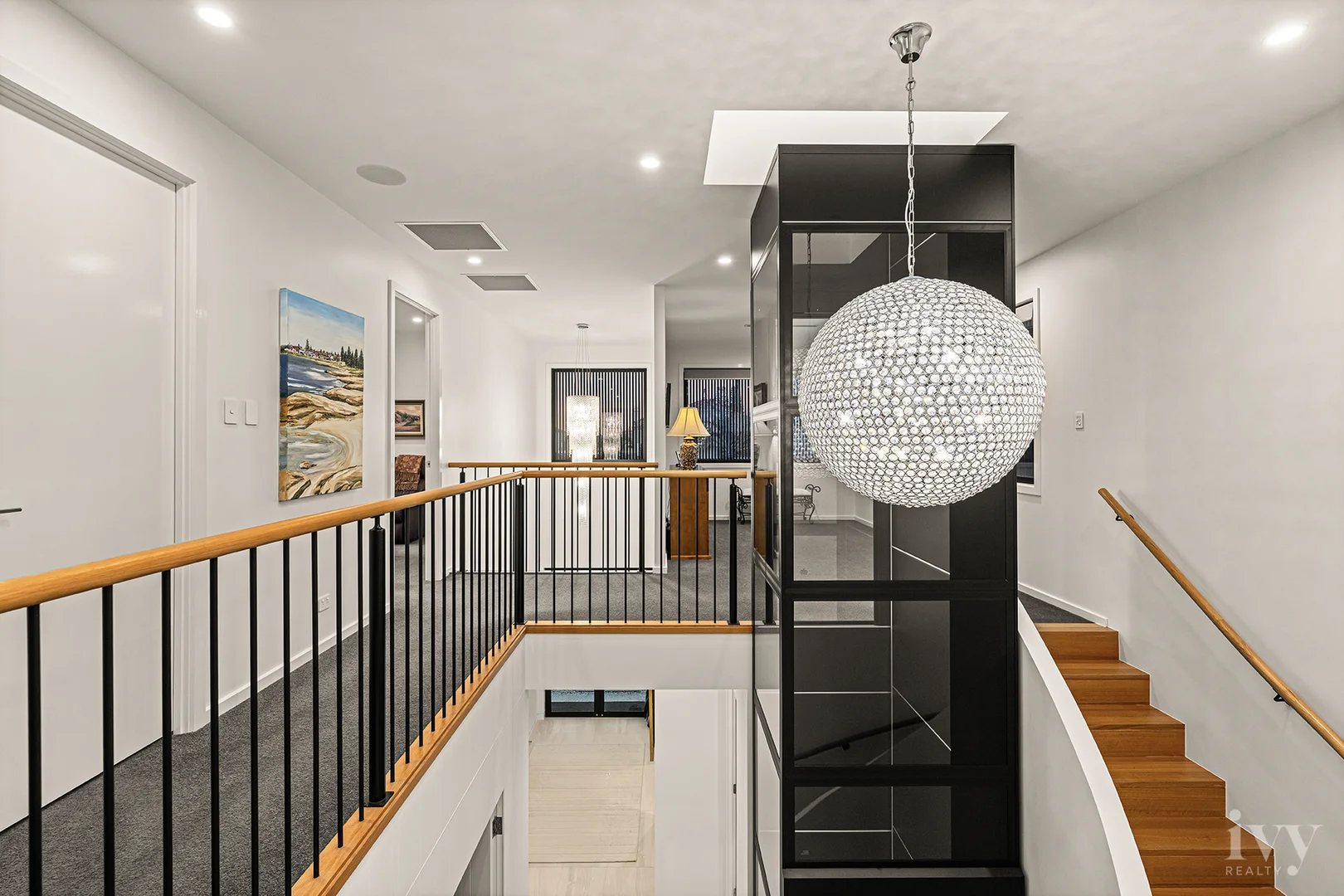 Additional image 18 of 10 Queen Guineveres Place, Sovereign Islands QLD 4216