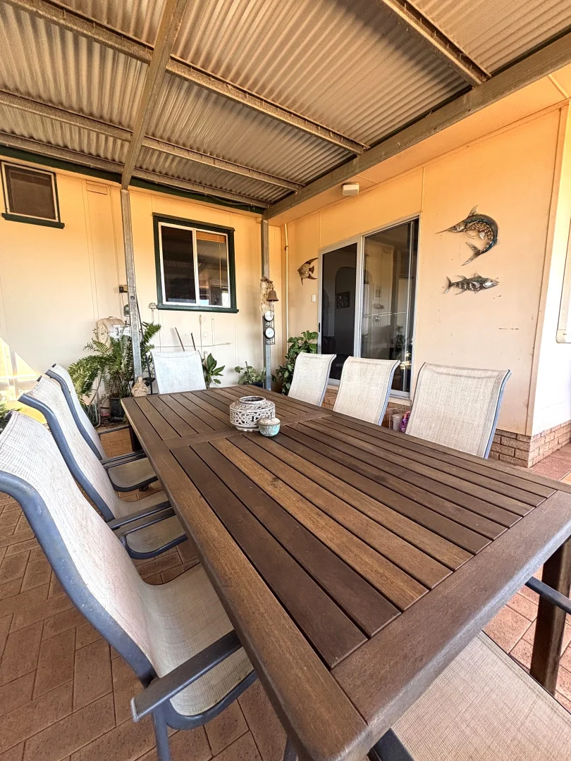 Additional image 48 of 563 & 561 Robinson Street, Carnarvon WA 6701